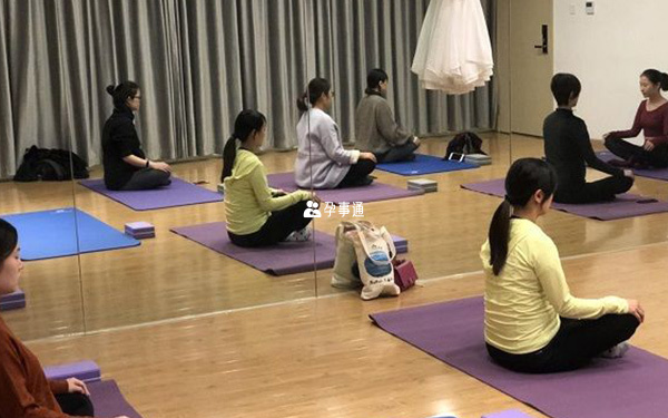 月子期適量運動