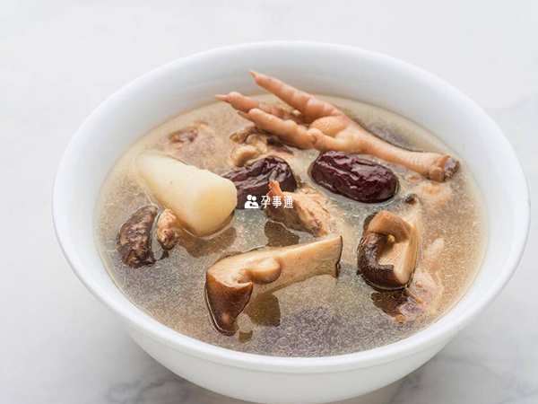鯉魚和公雞很少一起吃