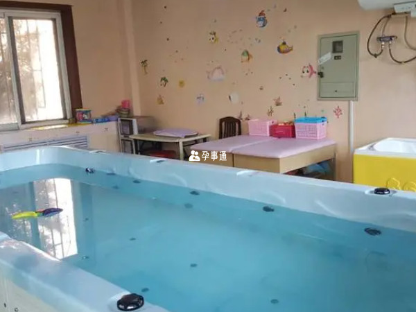 嬰兒游泳到底好不好